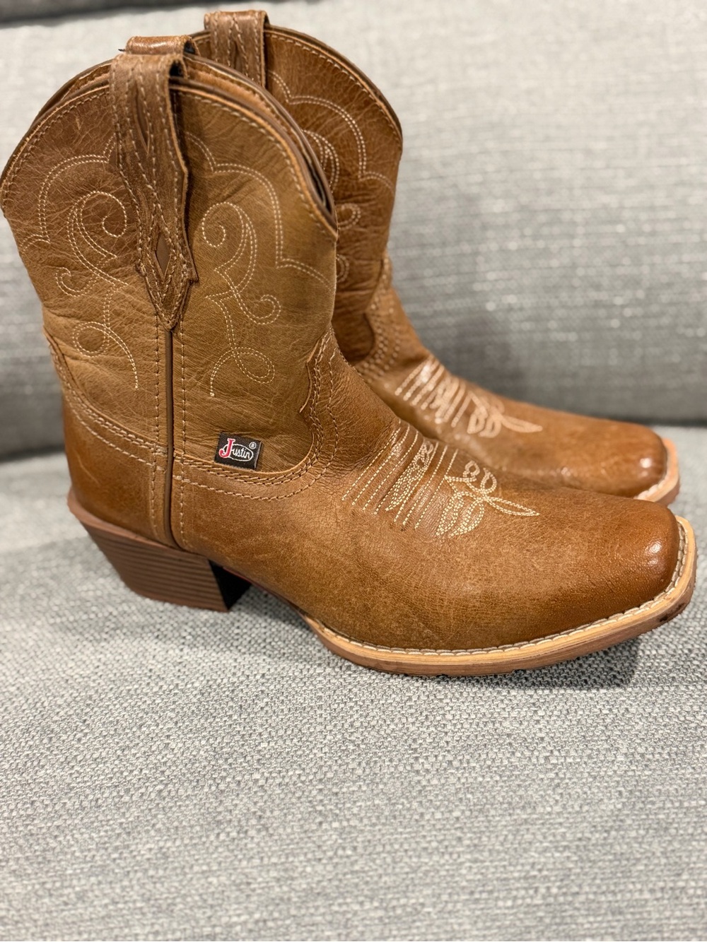 Justin Boots Brown Leather Ankle Boots with Teal Pull Tab